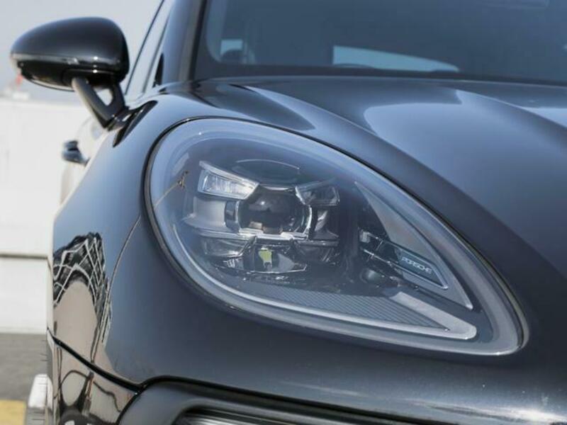 MACAN