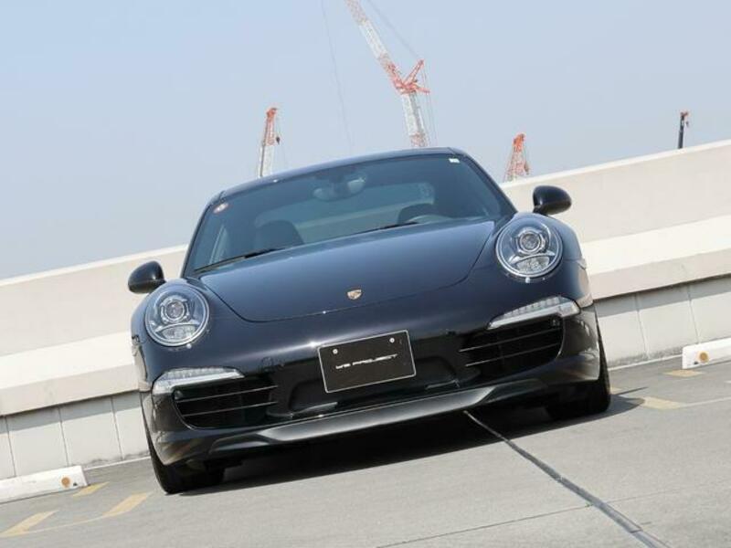 911