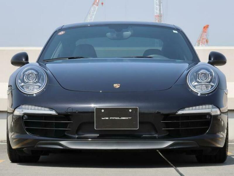911