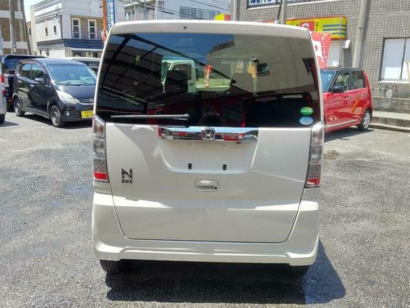 N BOX