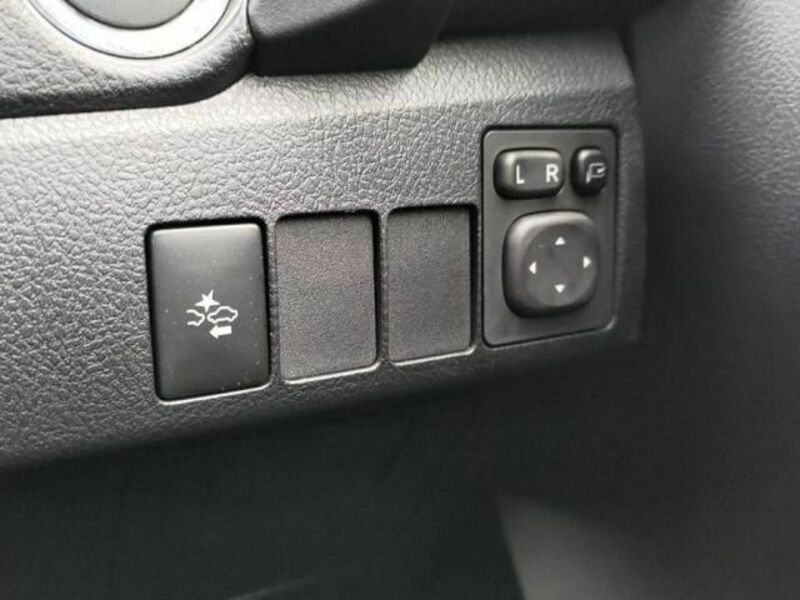 AURIS