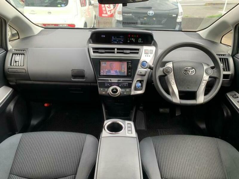 PRIUS ALPHA