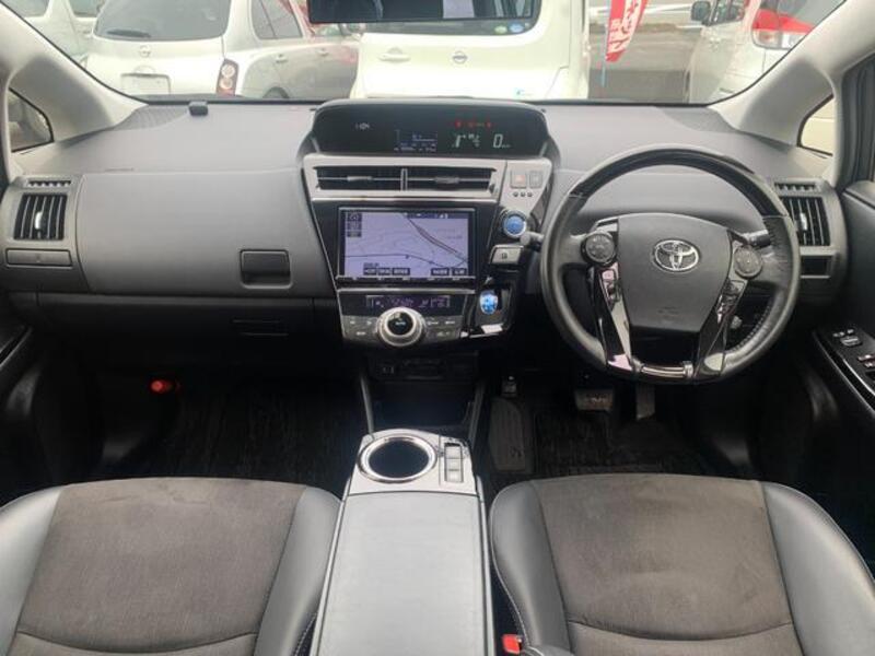 PRIUS ALPHA