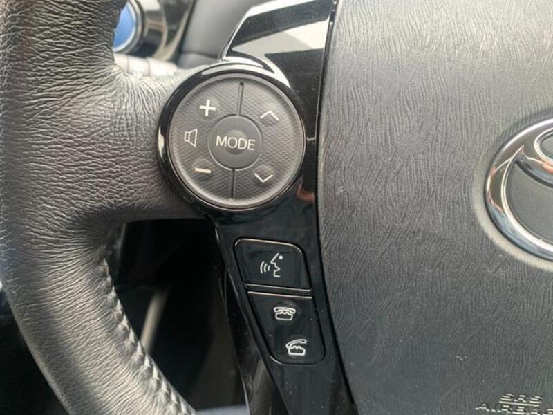 PRIUS ALPHA