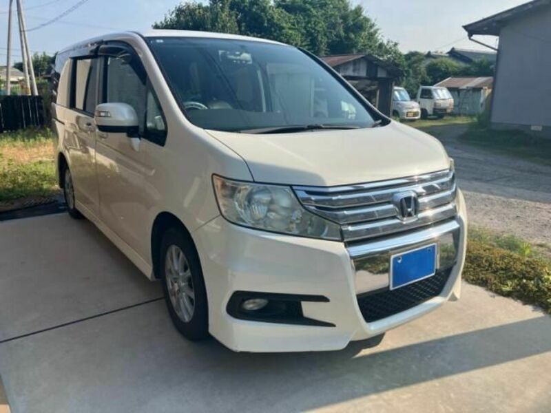 HONDA STEPWAGON SPADA