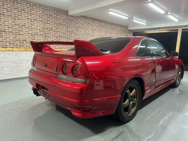 SKYLINE
