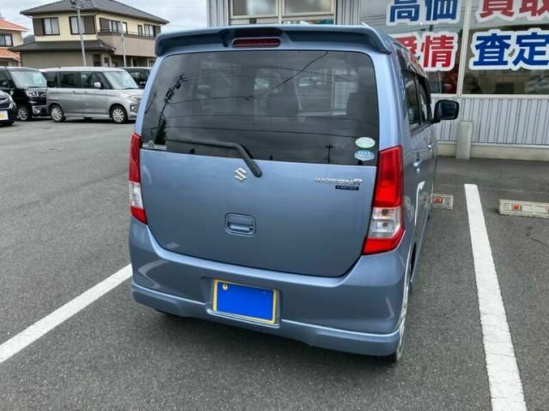 WAGON R