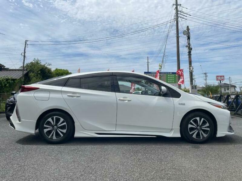 PRIUS PHV