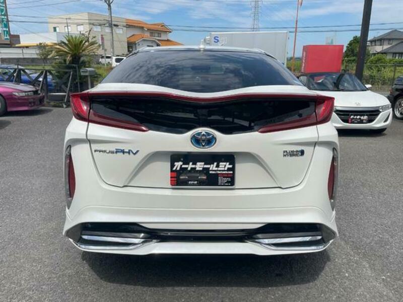 PRIUS PHV