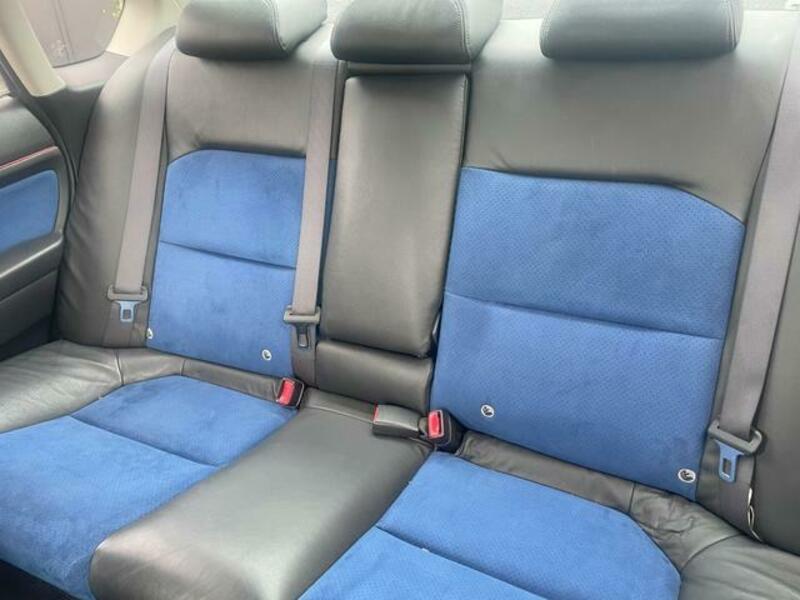 LEGACY B4