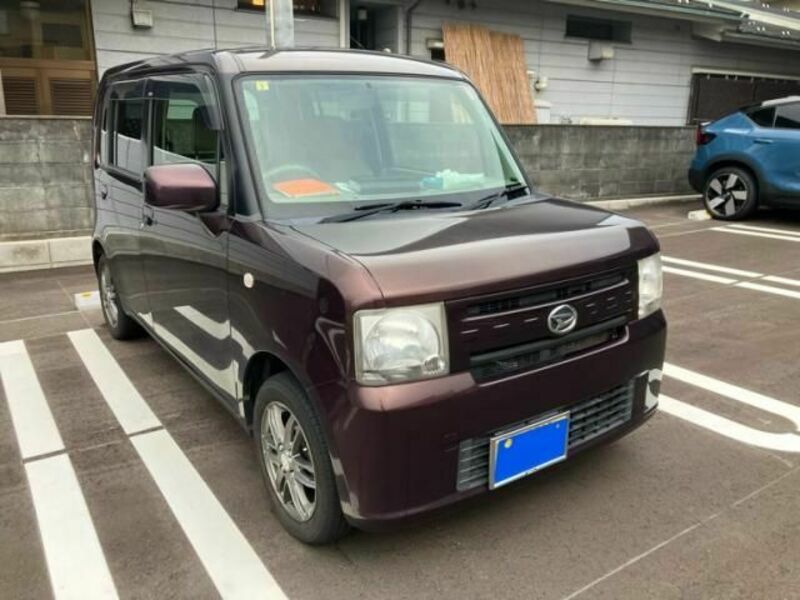 DAIHATSU MOVE CONTE