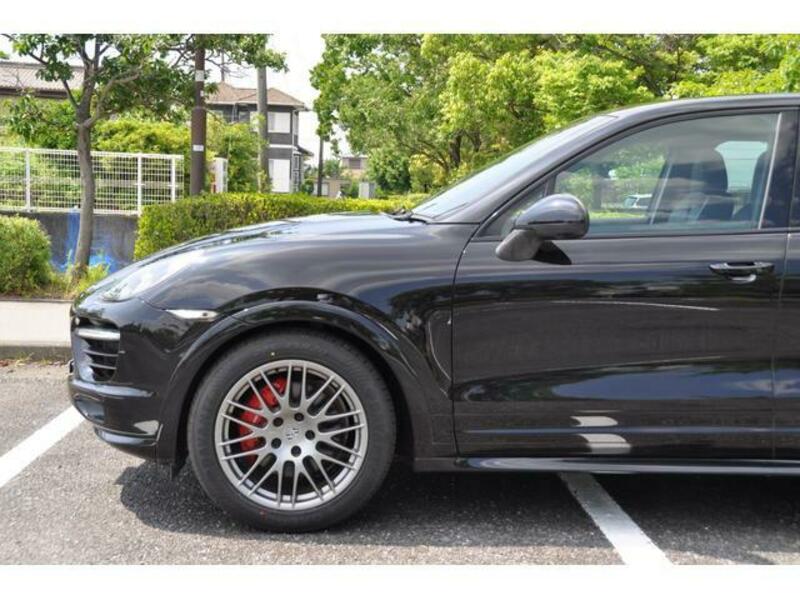 CAYENNE