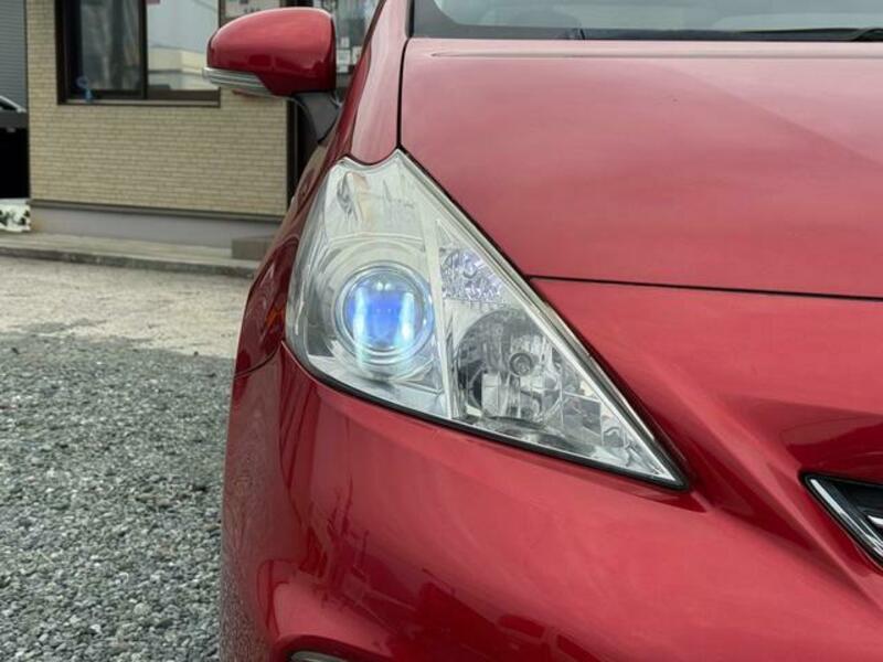 PRIUS ALPHA