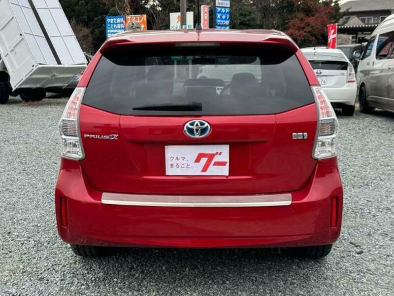 PRIUS ALPHA