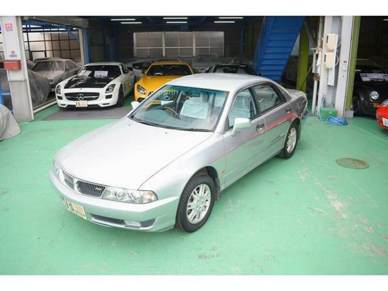 MITSUBISHI DIAMANTE