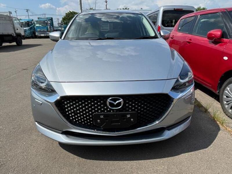MAZDA2