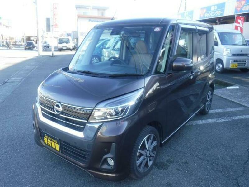 NISSAN DAYZ ROOX