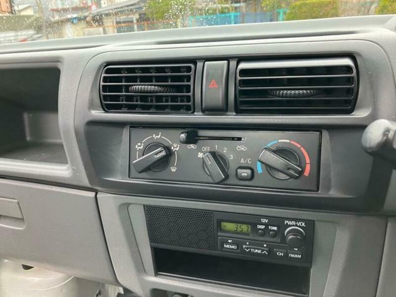 MINICAB TRUCK