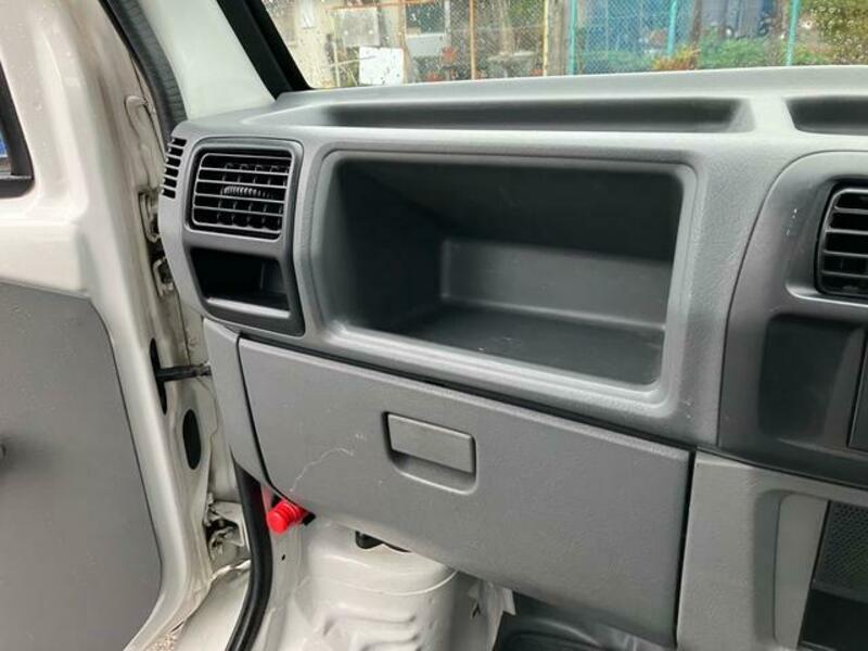 MINICAB TRUCK