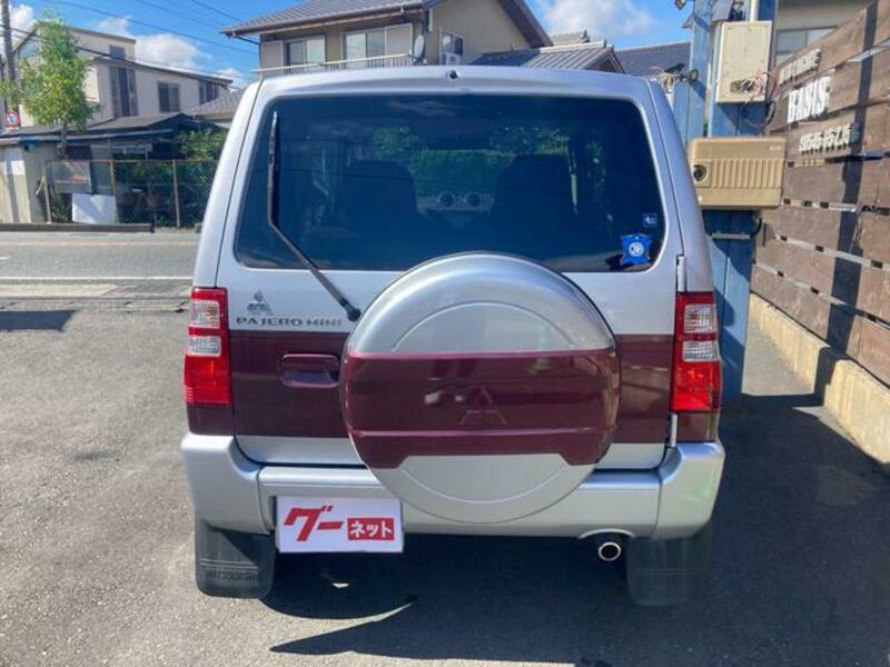 PAJERO MINI