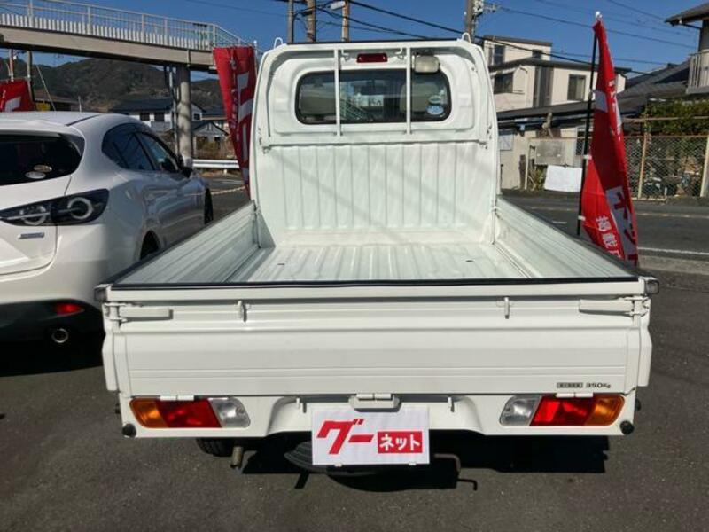 CLIPPER TRUCK