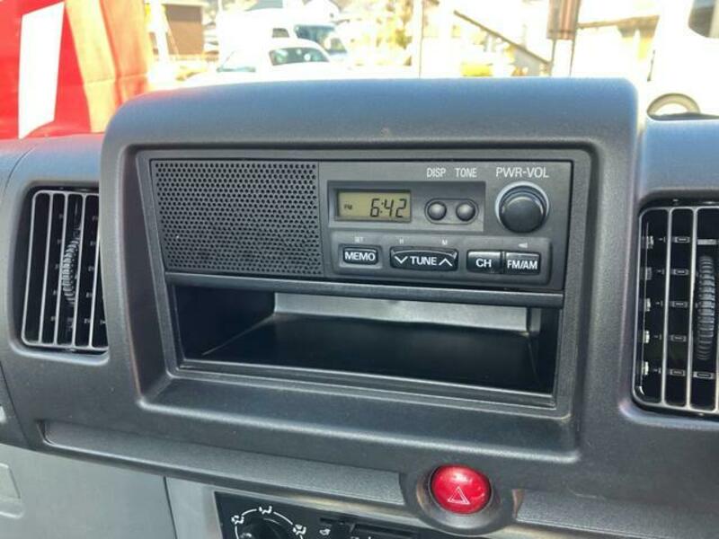 CLIPPER TRUCK