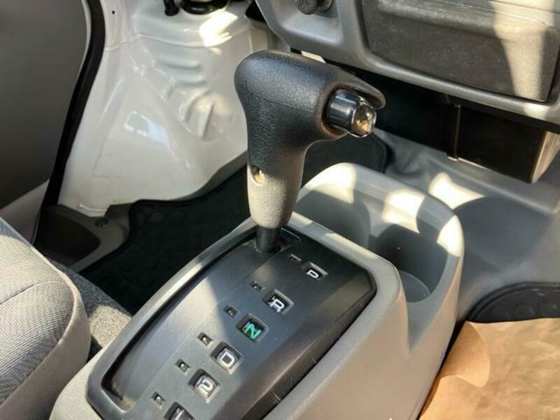 CLIPPER TRUCK