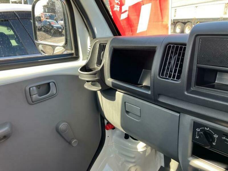 CLIPPER TRUCK