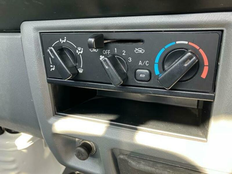 CLIPPER TRUCK