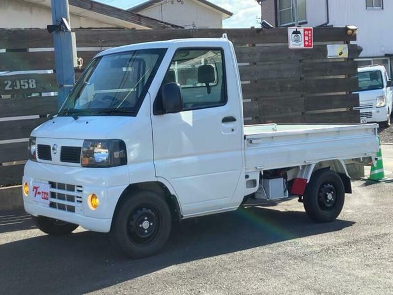 NISSAN CLIPPER TRUCK