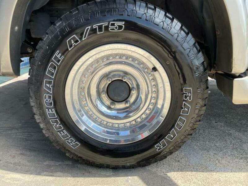 HILUX SURF