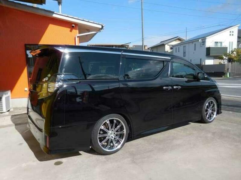VELLFIRE
