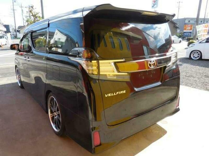 VELLFIRE