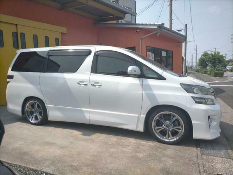 VELLFIRE