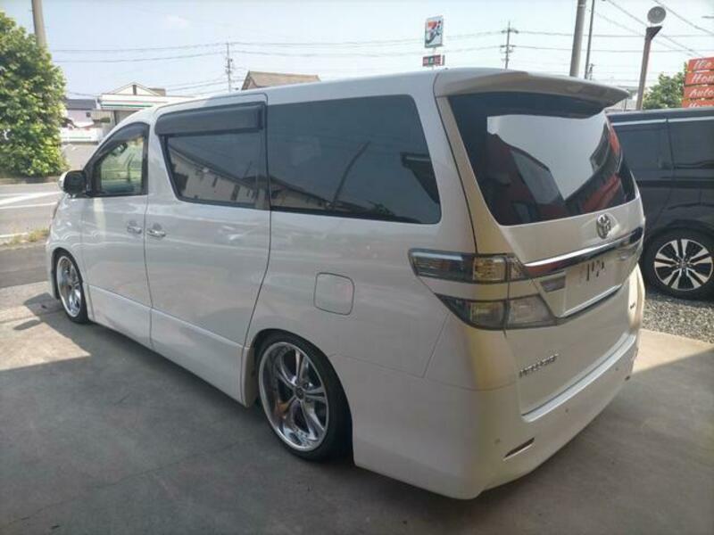 VELLFIRE