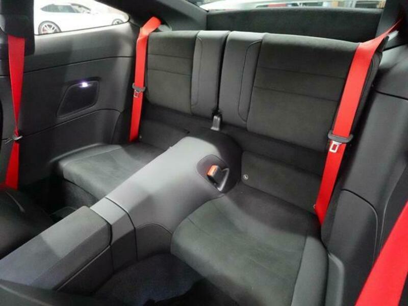 911