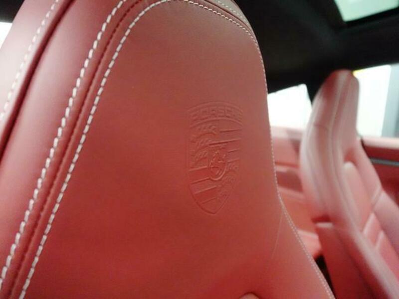 911