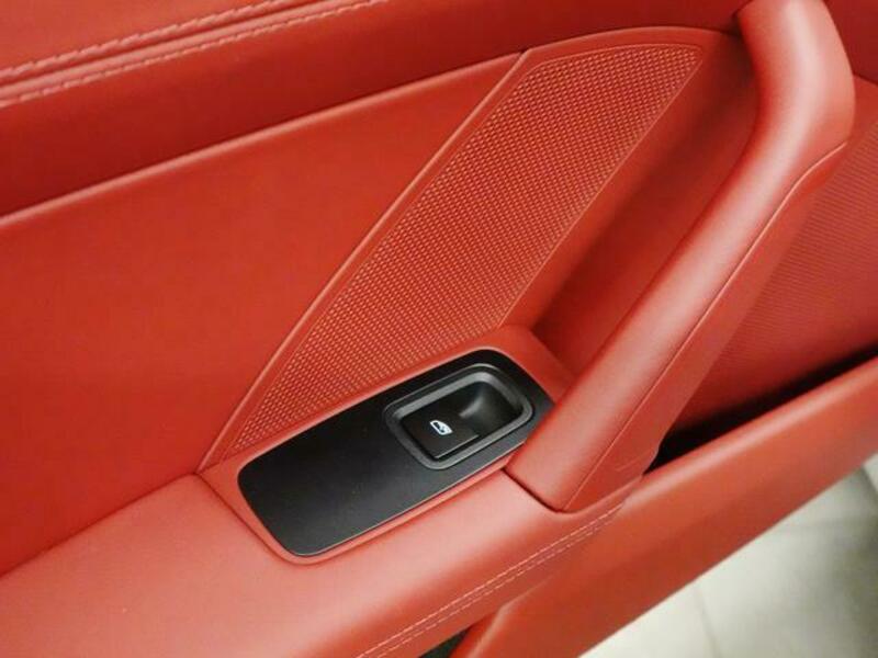 911