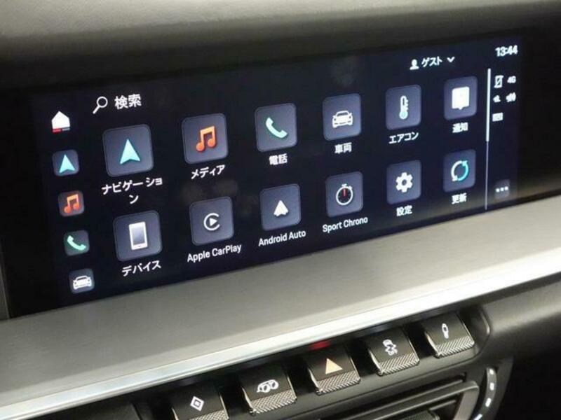 911