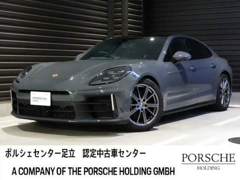 PORSCHE PANAMERA
