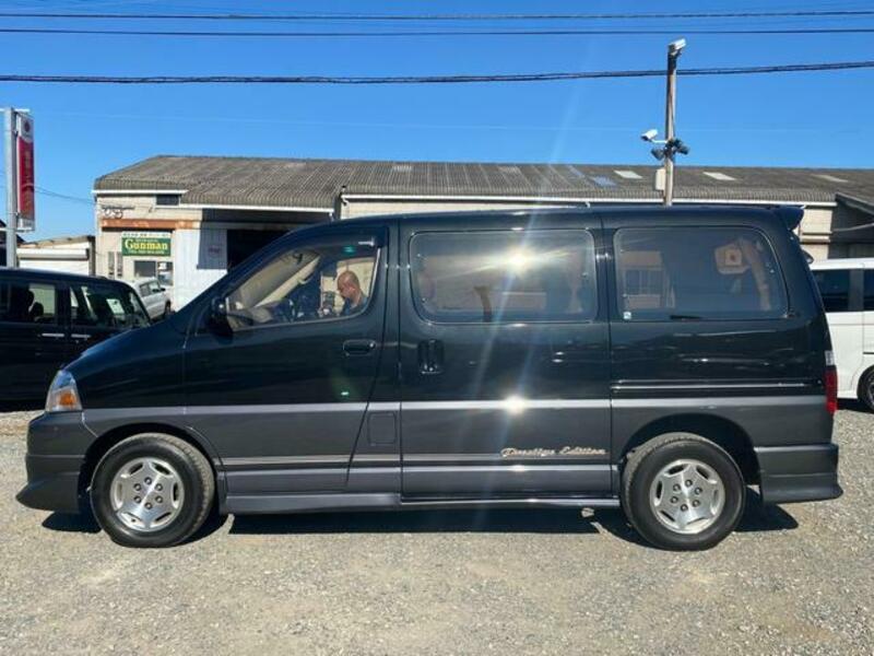 GRAND HIACE