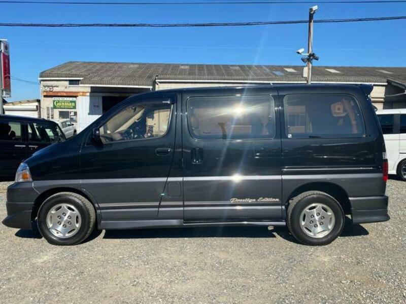 GRAND HIACE
