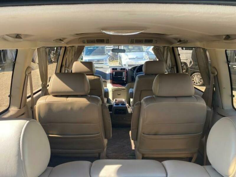 GRAND HIACE