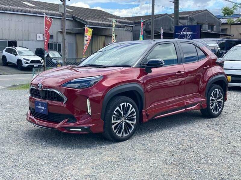 YARIS CROSS