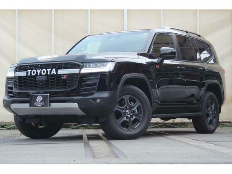 LAND CRUISER