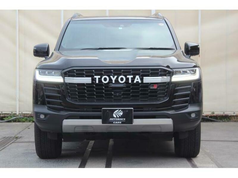 LAND CRUISER