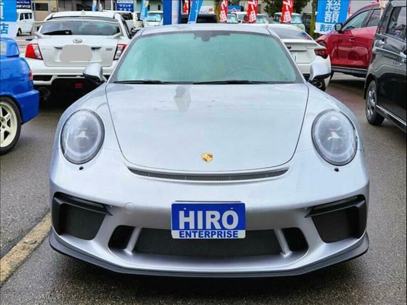 911