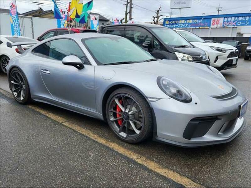 911