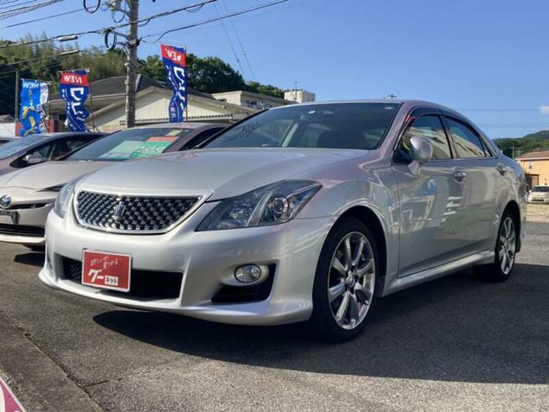 TOYOTA CROWN