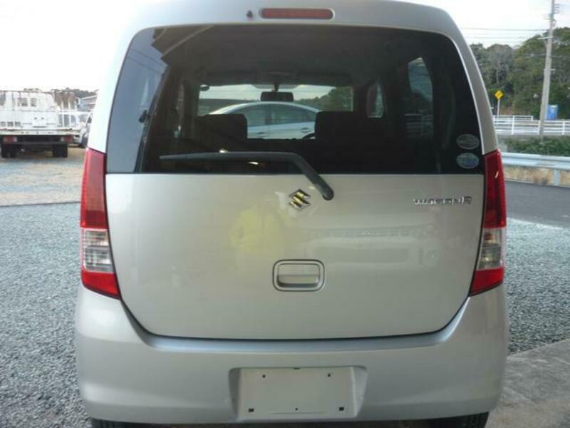 WAGON R